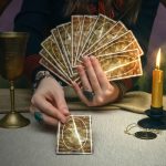 How to Read Tarot Intuitively Leah Vanderveldt